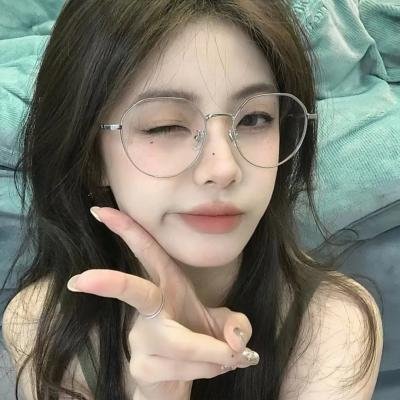 深夜中的企鹅